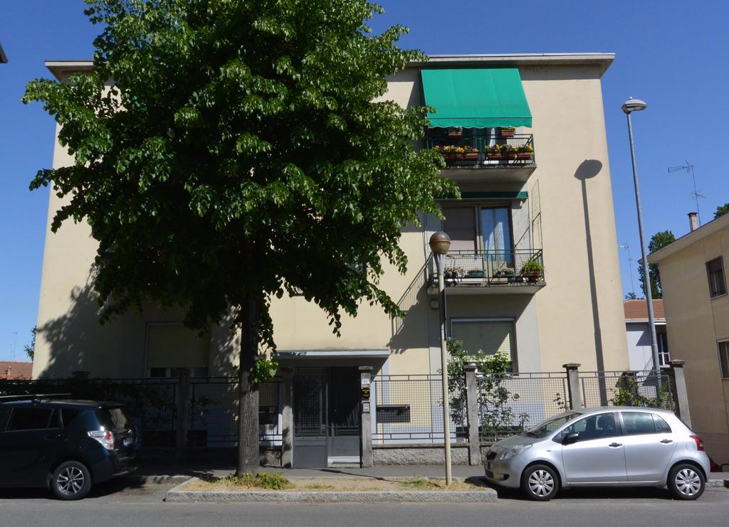 Rooms Of Love Pavia Exterior photo